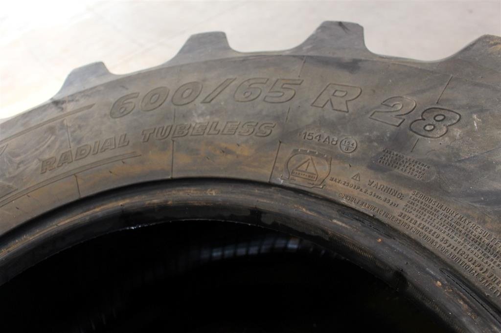 Reifen типа Michelin 600/65X28, Gebrauchtmaschine в Hadsten (Фотография 3)