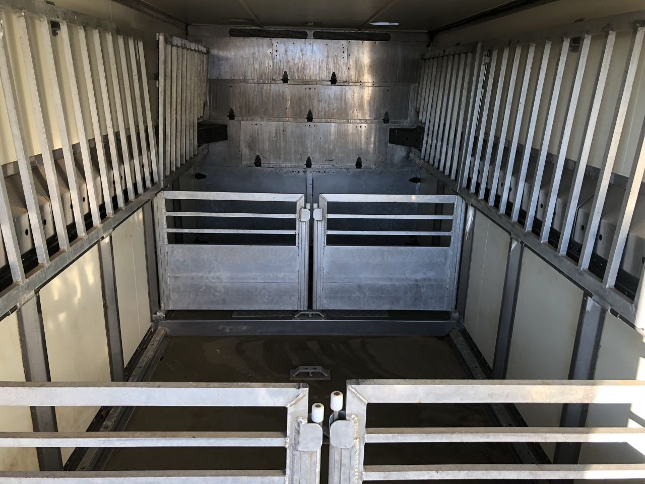 PKW-Anhänger типа Sonstige be oplegger vee trailer be oplegger vee trailer 5 ton's Veewagen doornwaard, Gebrauchtmaschine в Putten (Фотография 5)
