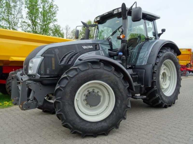 Traktor типа Valtra T 203 Direct **Sonderpreis!!**, Gebrauchtmaschine в Bocholt (Фотография 1)