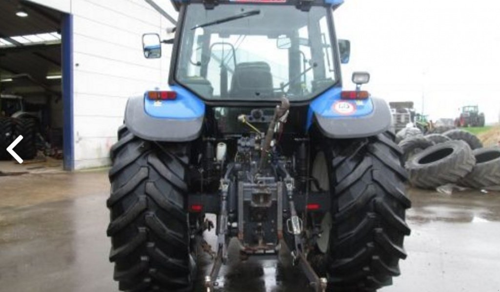 Oldtimer-Traktor типа New Holland TM 150, Neumaschine в Подворки (Фотография 1)