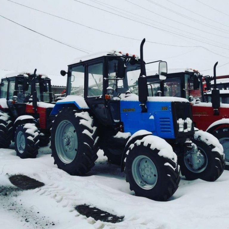 Oldtimer-Traktor типа Belarus Беларус-892, Neumaschine в Суми (Фотография 1)