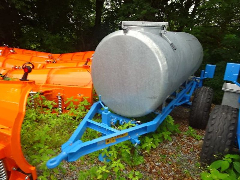 Wasserfass типа S&F 2000 Liter Wassertank mit Fahrgestell, Neumaschine в Neureichenau (Фотография 2)